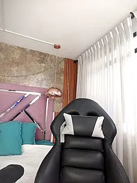 EmmaSulivan online show from October 2025 11:47:01 AM