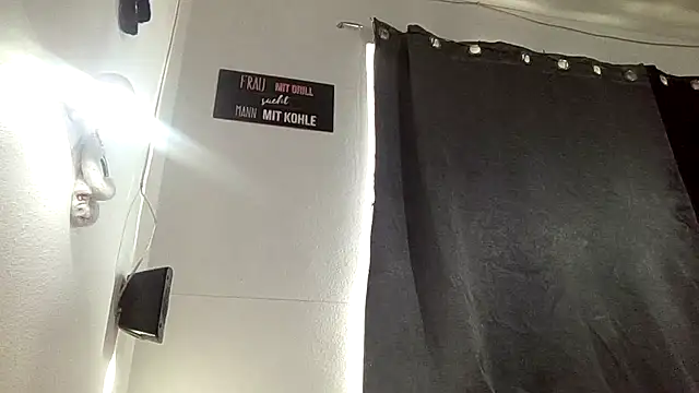 Miss candymandy online show from February 2025 12:49:02 PM