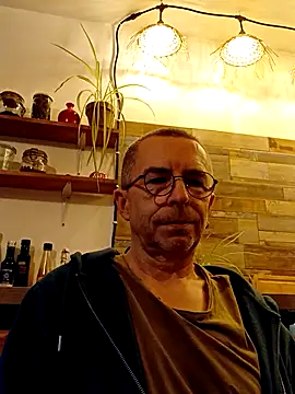 Xavspank2 online show from November 2025 04:03:01 PM