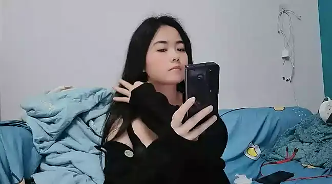 Snapshot of Lucy-xixi chatting on February 2025 03:48:02 PM Lucy-xixi online show from February 2025 03:48:02 PM