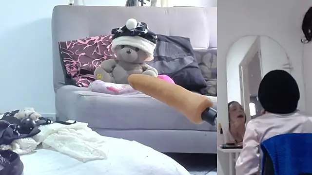 Snapshot of afroditacute15 chatting on November 2025 06:46:02 PM afroditacute15 online show from November 2025 06:46:02 PM