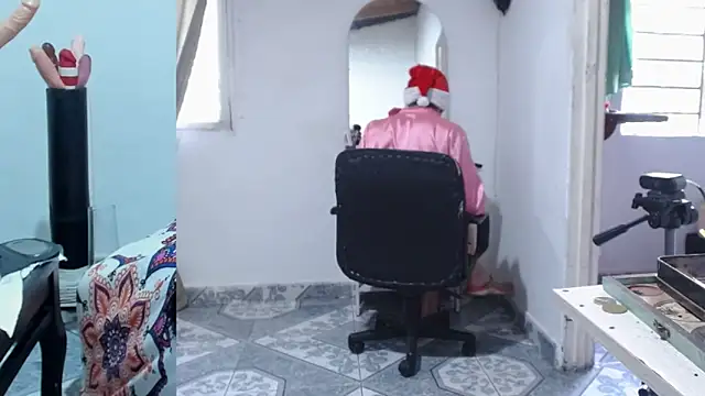 Snapshot of afroditacute15 chatting on November 2025 03:22:01 PM afroditacute15 online show from November 2025 03:22:01 PM