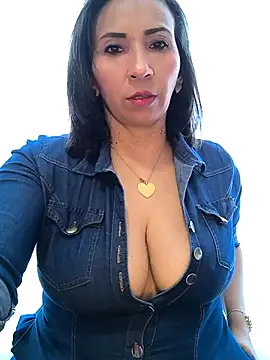 Mrsvictoriaaa online show from October 2025 07:31:01 PM