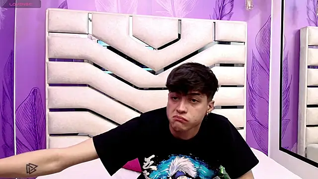 stonne69 online show from May 2026 09:45:01 PM