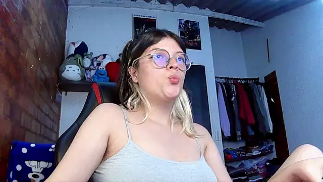 Emily  katz online show from March 2025 06:34:01 PM