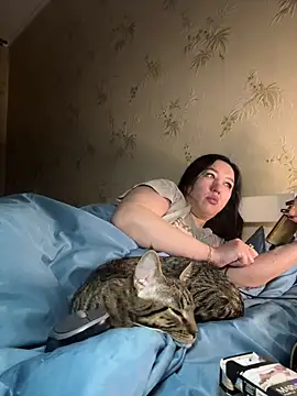 Naughtbaby 2025 online show from December 2025 12:05:01 AM