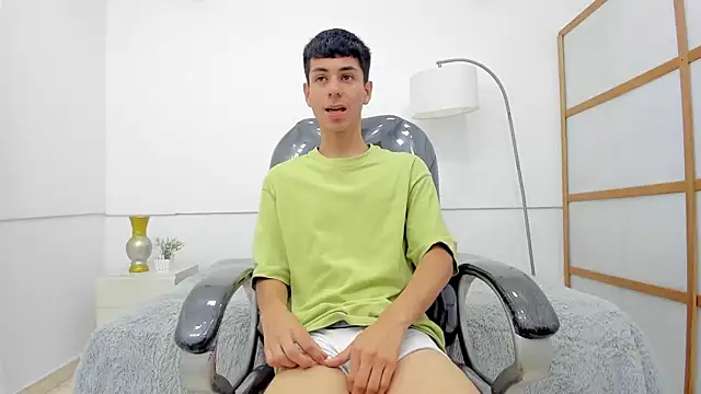 Snapshot of Johann_sex chatting on September 2025 03:56:02 PM Johann sex online show from September 2025 03:56:02 PM