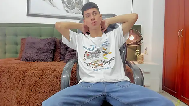 Johann sex online show from January 2026 05:15:01 PM