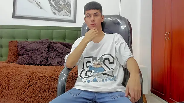 Johann sex online show from January 2026 05:29:02 PM