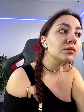 AshleySkott  online show from October 2025 08:48:02 AM