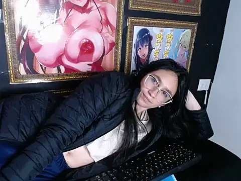 Arielle lov online show from February 2025 05:54:02 AM