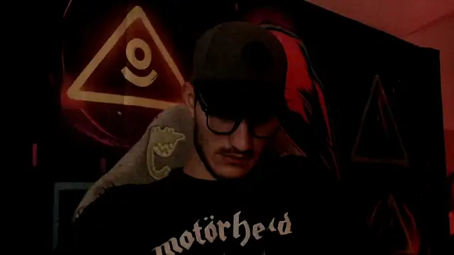 Snapshot of yoyoboy988 chatting on December 2025 03:29:01 PM yoyoboy988 online show from December 2025 03:29:01 PM