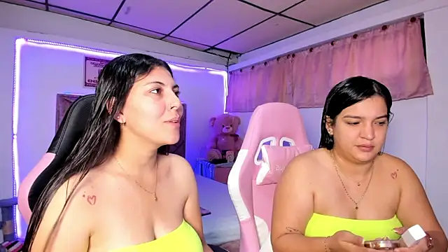 Cristal Smith20 online show from June 2026 12:00:02 PM