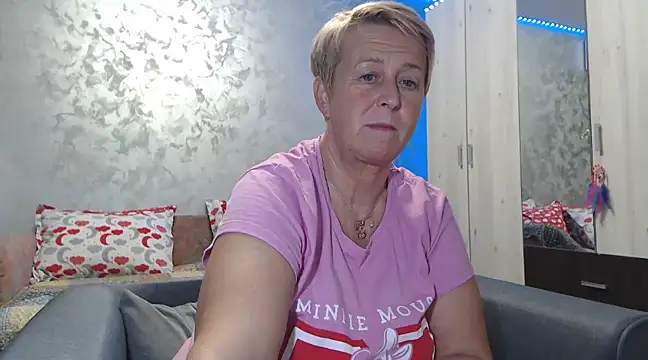 RosesandLillies online show from January 2025 06:35:02 PM