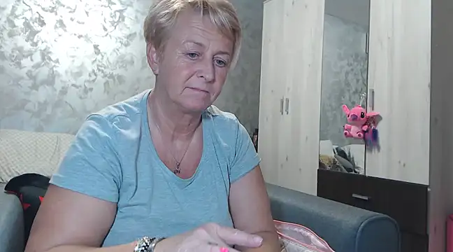 RosesandLillies online show from February 2025 05:16:01 PM