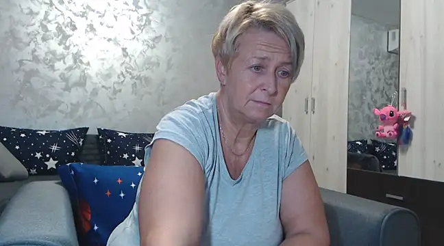 RosesandLillies online show from February 2025 05:04:01 PM