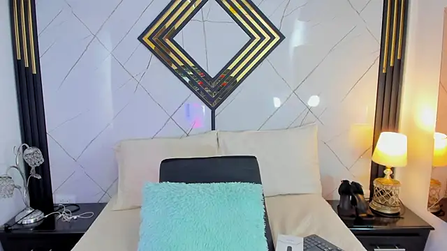 EmilyDiaaz online show from November 2025 12:23:02 PM