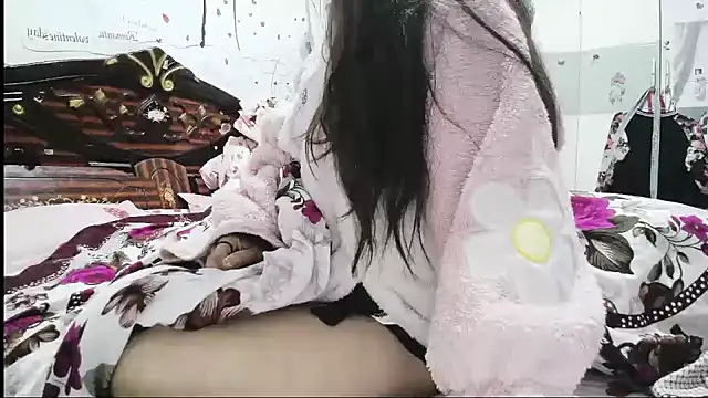 Snapshot of hebe-02 chatting on October 2025 02:18:02 PM hebe-02 online show from October 2025 02:18:02 PM