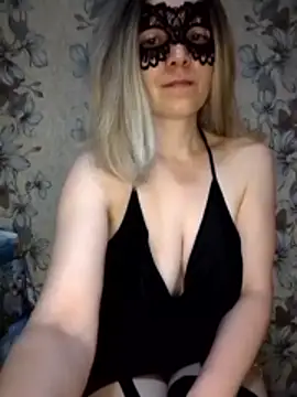 AliniX online show from October 2025 10:59:02 PM