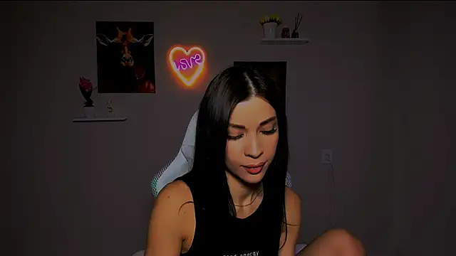 Snapshot of KetiWils chatting on March 2025 06:28:02 AM KetiWils online show from March 2025 06:28:02 AM