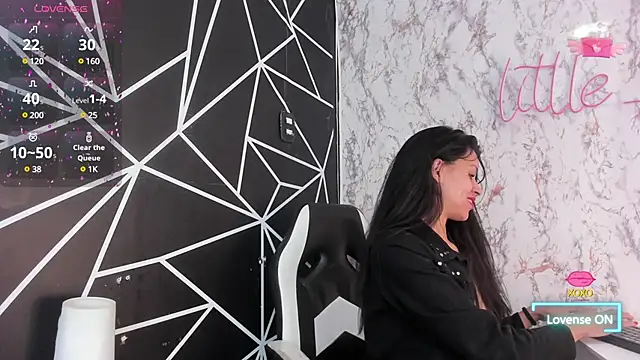 Snapshot of aitana_garcia_ chatting on March 2025 12:01:02 PM aitana garcia online show from March 2025 12:01:02 PM