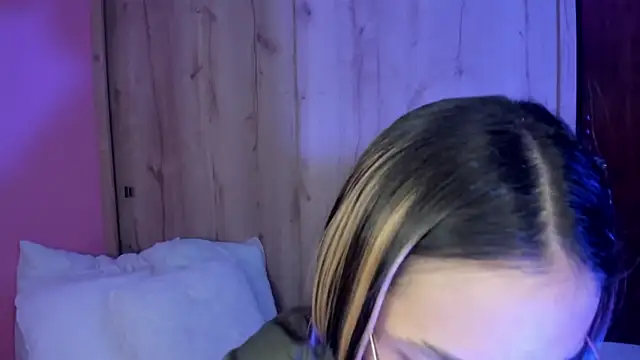 TANIA 06 online show from May 2026 01:18:01 PM