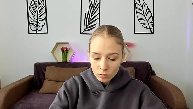 AnnNorriss online show from March 2025 12:35:02 PM