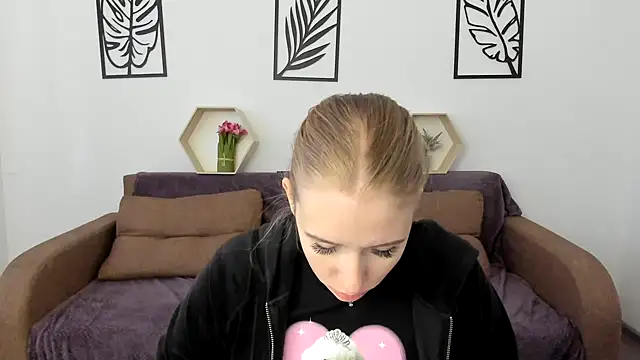 AnnNorriss online show from March 2025 08:06:01 AM