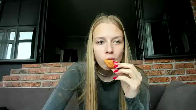 AnnNorriss online show from October 2025 10:32:02 AM