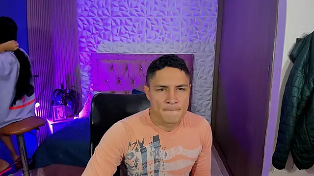 SaraClub JY online show from October 2025 10:40:01 PM