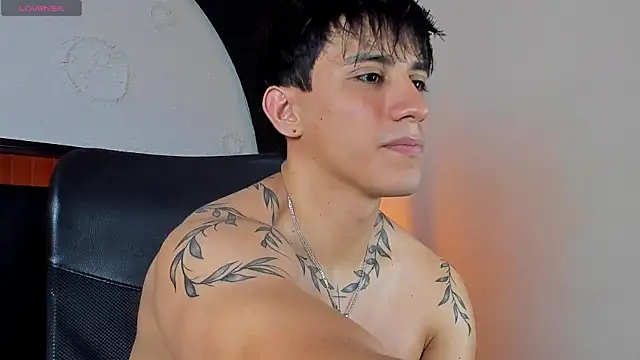 Allex Cano online show from October 2025 11:16:01 PM