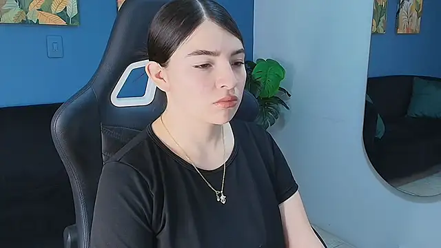 Snapshot of Zamira_Taylor chatting on November 2025 03:42:02 AM Zamira Taylor online show from November 2025 03:42:02 AM