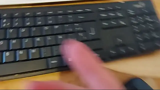 Elise Nyx online show from November 2025 01:33:02 PM