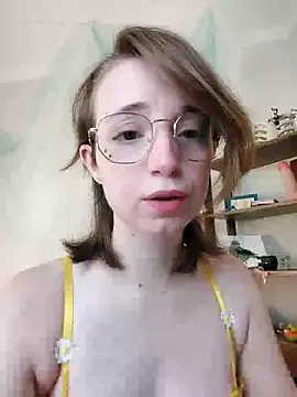 Snapshot of Elise_Nyx chatting on April 2026 12:40:01 PM Elise Nyx online show from April 2026 12:40:01 PM
