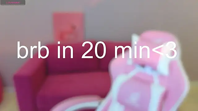 Snapshot of KristinMoore chatting on March 2025 04:45:02 AM KristinMoore online show from March 2025 04:45:02 AM