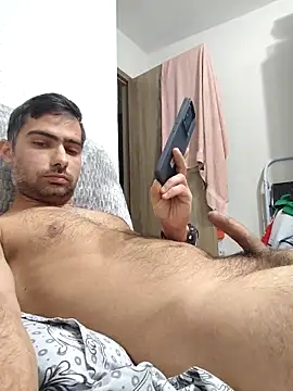 andreiiiii2025 online show from February 2025 09:33:01 AM