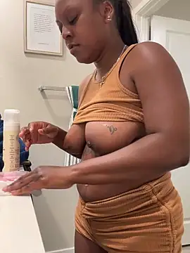 BubblyBabyy online show from June 2026 01:58:02 PM