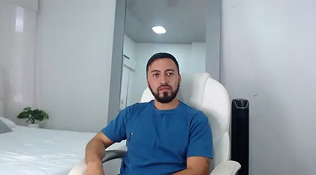 Snapshot of sebastian_colle chatting on February 2025 06:20:02 PM sebastian colle online show from February 2025 06:20:02 PM