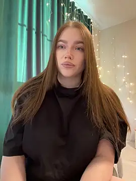 Snapshot of Milana_mil chatting on February 2025 02:06:02 PM Milana mil online show from February 2025 02:06:02 PM