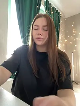 Snapshot of Milana_mil chatting on February 2025 12:03:02 PM Milana mil online show from February 2025 12:03:02 PM