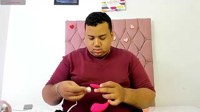 MICHAEL AND SHARON online show from September 2025 03:44:01 AM