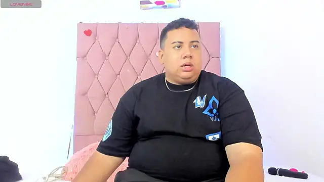 MICHAEL AND SHARON online show from October 2025 04:13:01 AM