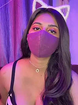 Dishasarmaa05 online show from September 2025 05:49:01 PM