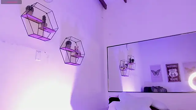 Snapshot of Little_Lau1 chatting on October 2025 09:57:02 PM Little Lau1 online show from October 2025 09:57:02 PM