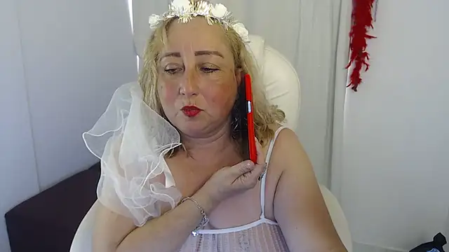 Snapshot of Mature_2025 chatting on October 2025 05:02:02 PM Mature 2025 online show from October 2025 05:02:02 PM