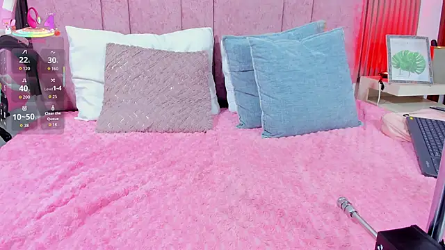 Snapshot of cutie_sarax1 chatting on November 2025 01:11:02 PM cutie sarax1 online show from November 2025 01:11:02 PM