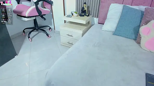 Snapshot of cutie_sarax1 chatting on November 2025 01:01:01 PM cutie sarax1 online show from November 2025 01:01:01 PM