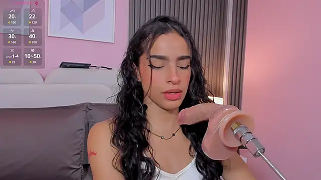 honey sofii  online show from September 2025 12:21:02 PM