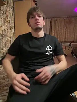 frama666 online show from February 2025 05:53:02 PM