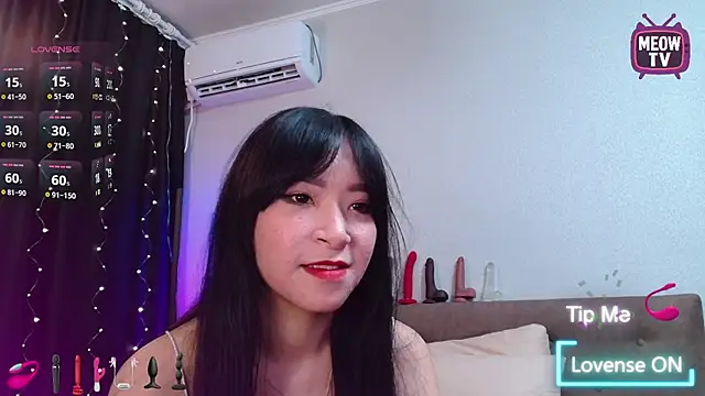 miyakimi0101 online show from September 2025 12:38:01 AM